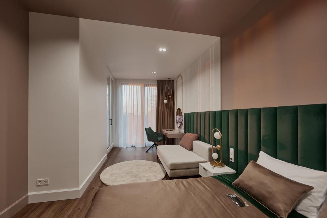 לבוב Kostjukowski Apartments Avalon מראה חיצוני תמונה