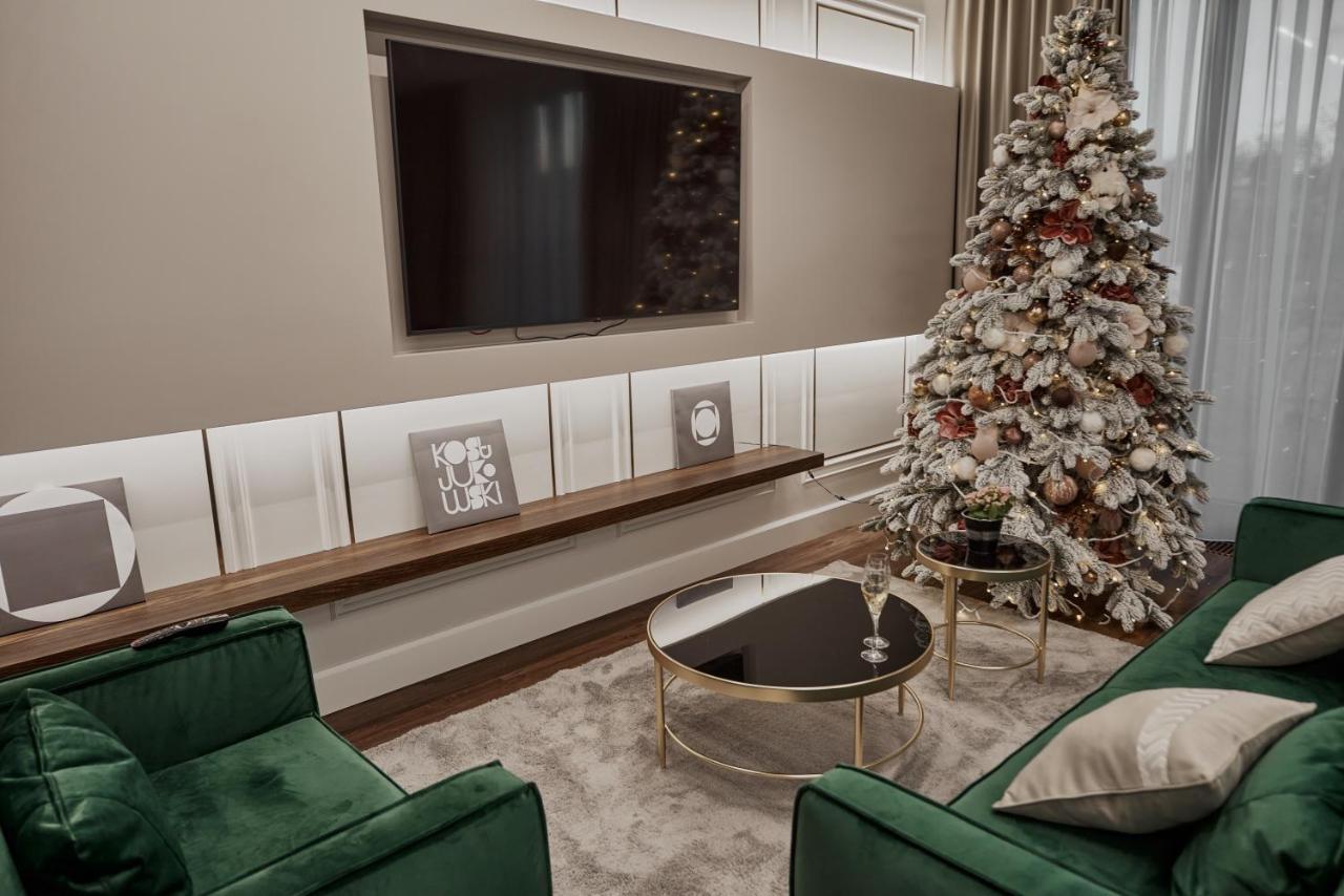 לבוב Kostjukowski Apartments Avalon מראה חיצוני תמונה