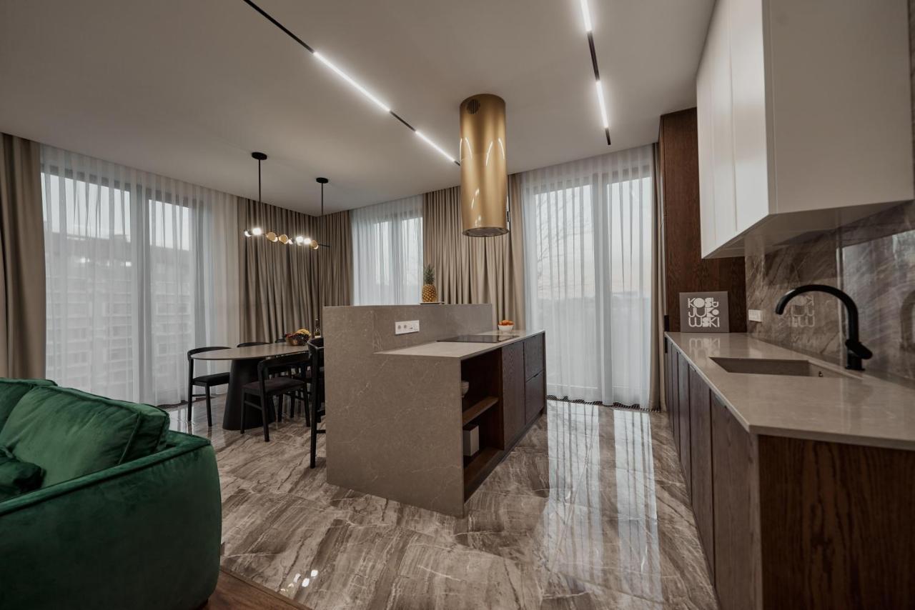 לבוב Kostjukowski Apartments Avalon מראה חיצוני תמונה