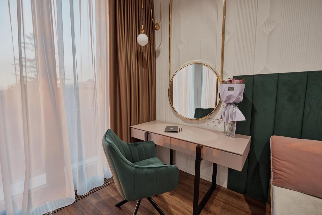 לבוב Kostjukowski Apartments Avalon מראה חיצוני תמונה